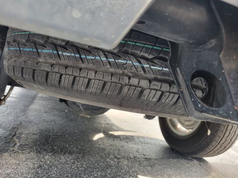 Certified 2021 Chevrolet Silverado 1500 LT RWD image 45