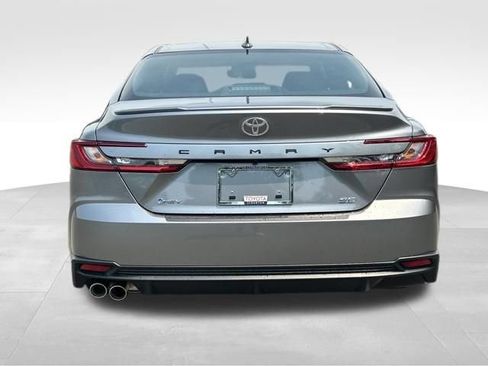 Used 2026 Toyota Camry SE w/ Convenience Package FWD image 5