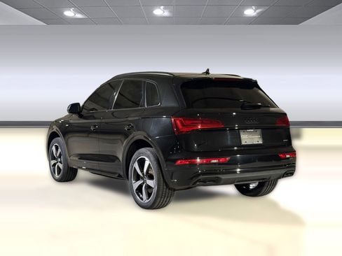 Used 2023 Audi Q5 2.0T Prestige w/ Prestige Package AWD/4WD image 3