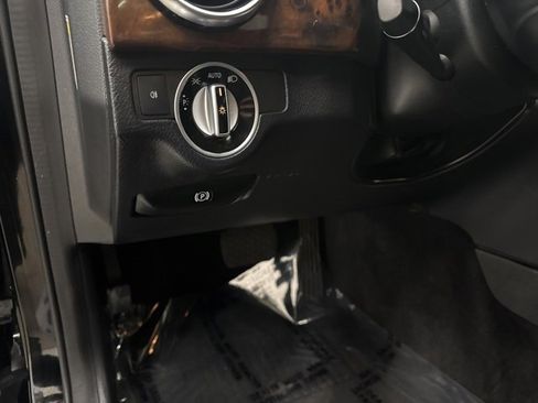 Used 2013 Mercedes-Benz GLK 250 GLK 250 image 8