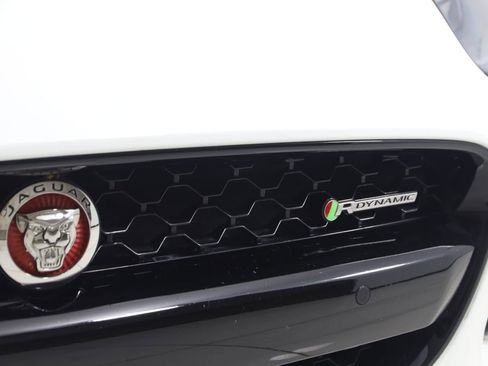 Used 2018 Jaguar F-TYPE R-Dynamic RWD image 19