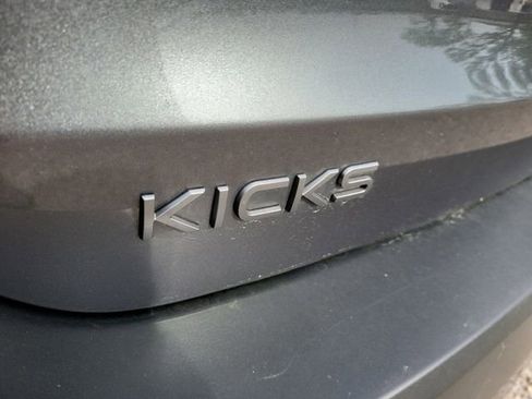Used 2025 Nissan Kicks SR FWD image 36