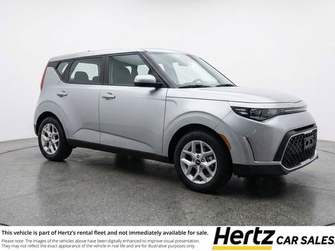 Used 2025 Kia Soul LX w/ LX Technology Package FWD image 1