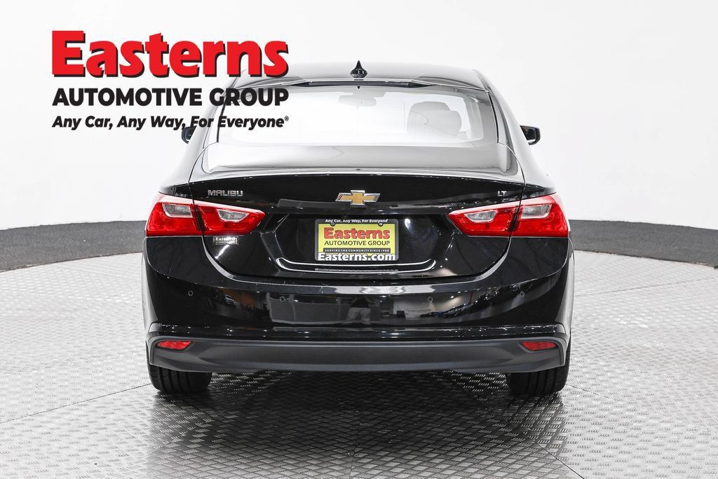 Used 2025 Chevrolet Malibu LT FWD image 8