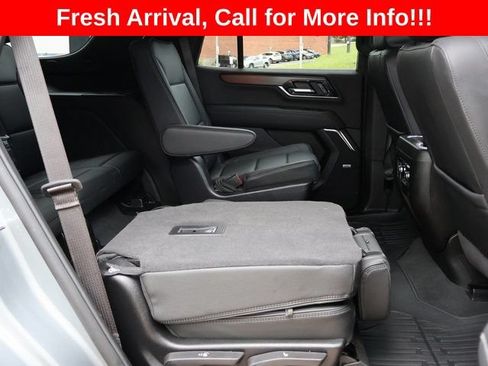 Used 2026 GMC Yukon Denali AWD/4WD image 14