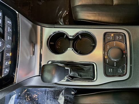 Used 2020 Jeep Grand Cherokee High Altitude image 22