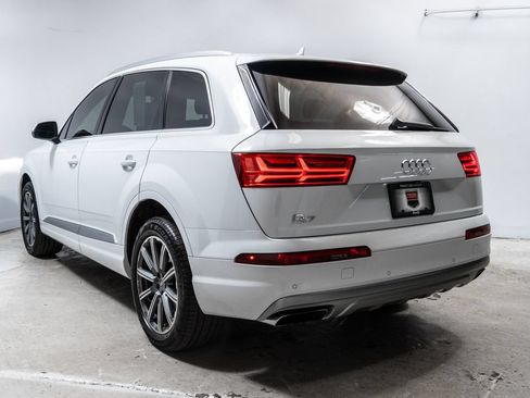 Used 2019 Audi Q7 3.0T Premium w/ Convenience Package AWD/4WD image 3