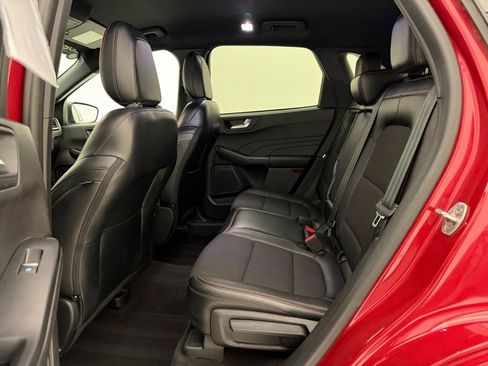 Used 2024 Ford Escape ST-Line image 39