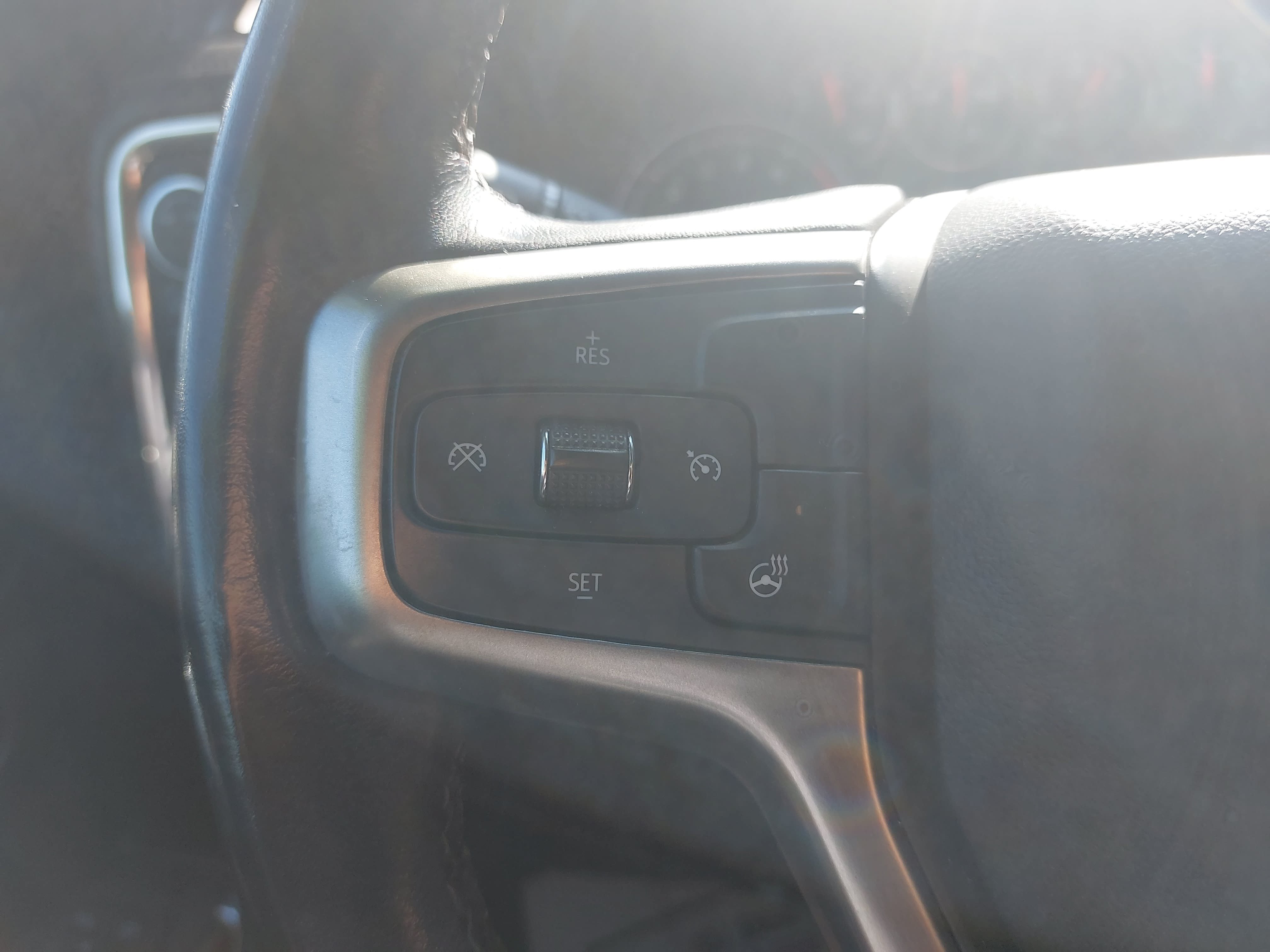 Used 2021 Chevrolet Silverado 1500 RST AWD/4WD image 16