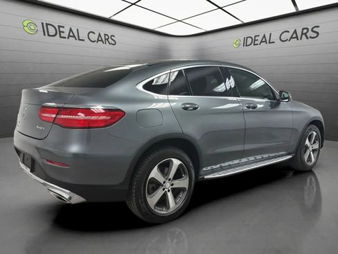 Used 2017 Mercedes-Benz GLC 300 4MATIC Coupe image 5