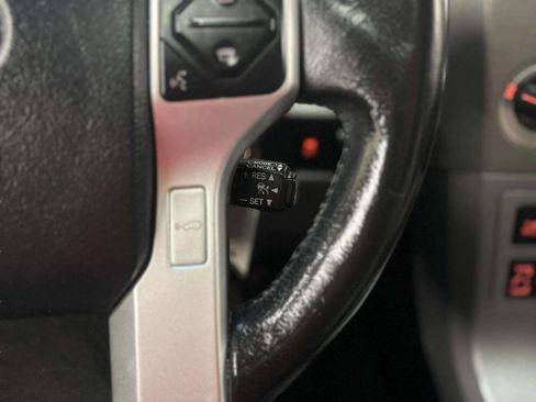 Used 2014 Toyota Sequoia Platinum image 46