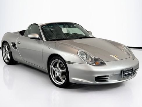 Used 2003 Porsche Boxster 2dr Roadster 5-Spd Manual image 3