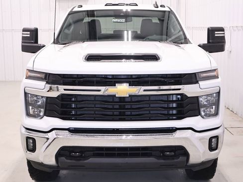 Used 2024 Chevrolet Silverado 2500 LT image 5