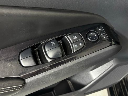 Used 2023 Nissan Altima 2.5 SV image 14