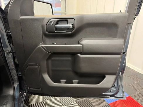 Used 2020 Chevrolet Silverado 1500 Custom w/ Custom Value Package AWD/4WD image 20