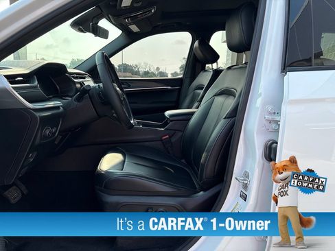 Used 2025 Jeep Grand Cherokee L Limited AWD/4WD image 3