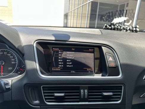 Used 2016 Audi Q5 2.0T Premium Plus w/ Technology Package AWD/4WD image 17