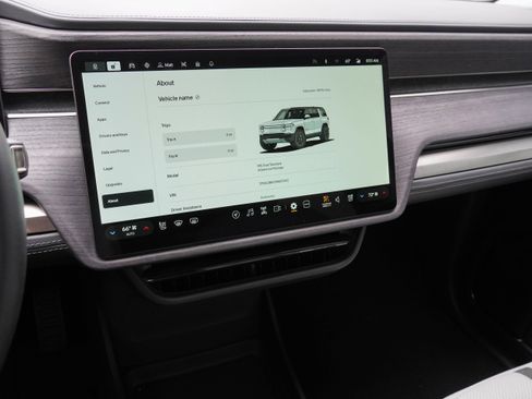 Used 2025 Rivian R1S Adventure AWD/4WD image 21