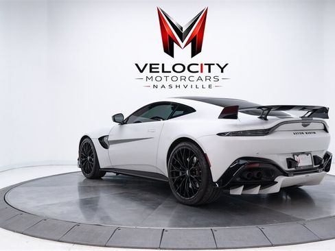 Used 2023 Aston Martin V8 Vantage Coupe RWD image 8