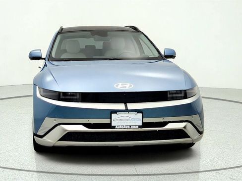 Used 2025 Hyundai Ioniq 5 Limited AWD/4WD image 2