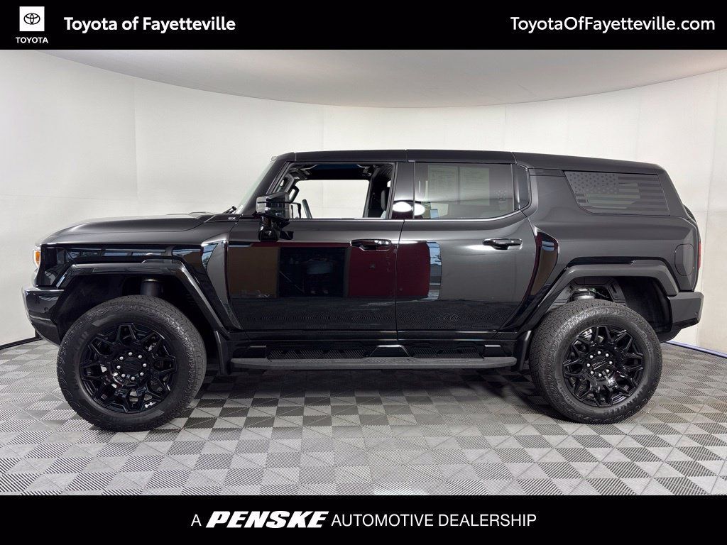 Used 2025 GMC Hummer EV 2X w/ LPO, Dark Essentials Package AWD/4WD image 18