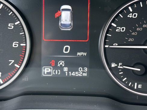 Certified 2025 Subaru Crosstrek 2.0i Premium AWD/4WD image 38