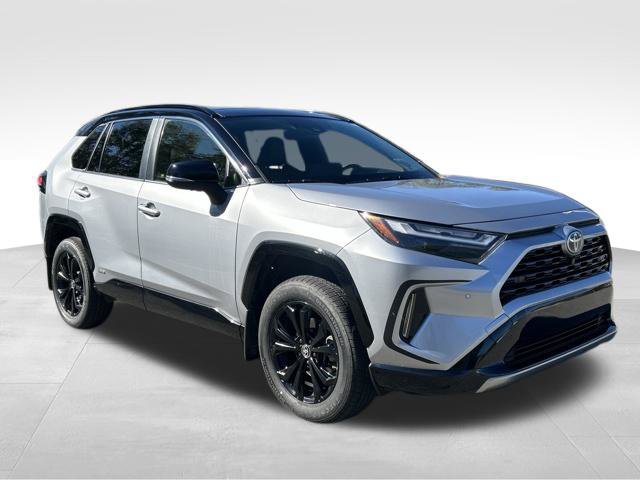 Used 2023 Toyota RAV4 XSE AWD/4WD image 7
