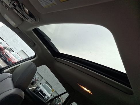 Certified 2022 Subaru Outback Limited XT image 15