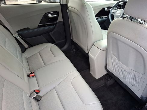 Used 2022 Kia Niro LXS image 15