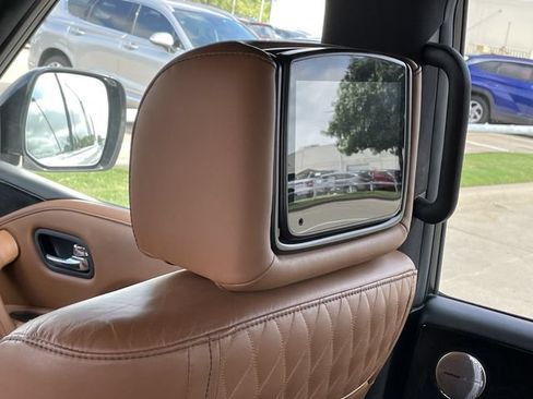 Used 2022 INFINITI QX80 Sensory w/ Cargo Package RWD image 24