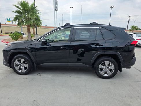 Used 2025 Toyota RAV4 XLE w/ Convenience Package AWD/4WD image 4