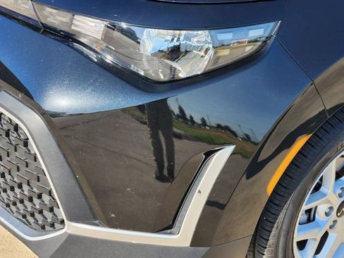 Certified 2025 Kia Soul LX w/ LX Technology Package FWD image 9