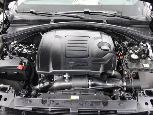 Used 2022 Land Rover Range Rover Velar S image 11