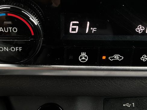 Used 2026 Nissan Rogue SL AWD/4WD image 30
