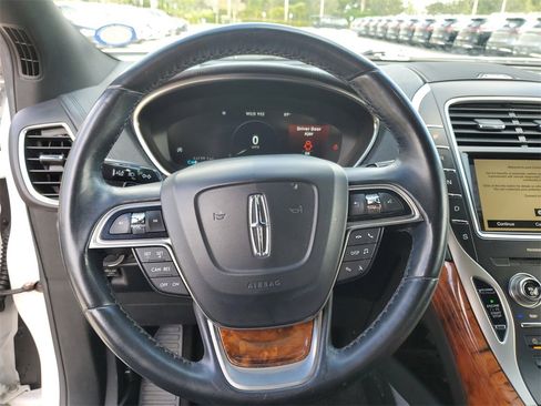 Used 2019 Lincoln Nautilus Reserve image 23