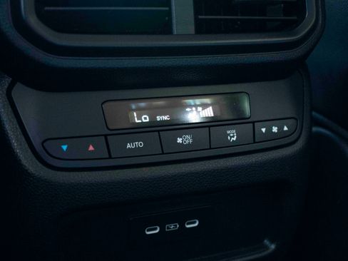 Used 2024 Honda Pilot Touring image 42