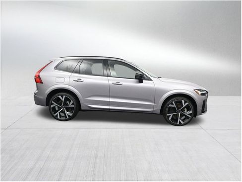 New 2026 Volvo XC60 T8 Ultra AWD/4WD image 6
