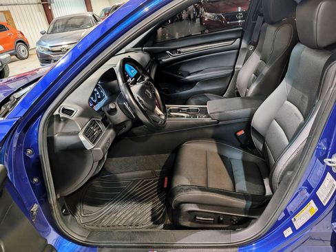 Used 2021 Honda Accord Sport image 15