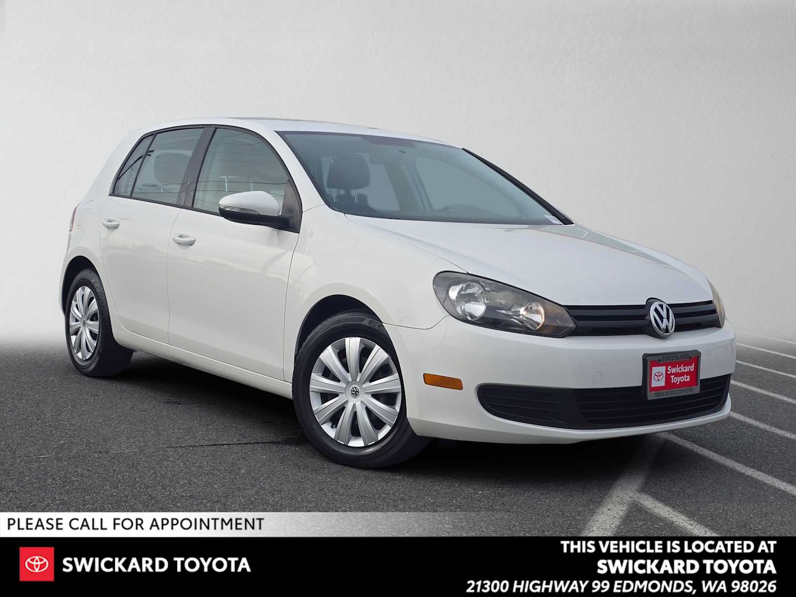 Used 2012 Volkswagen Golf 4-Door FWD image 1
