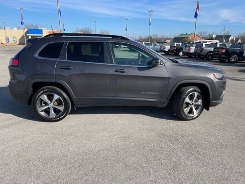 Used 2022 Jeep Cherokee Limited image 14