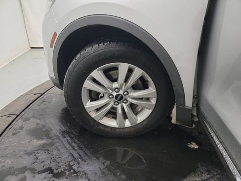 Used 2016 Lincoln MKX Premiere w/ Cargo Accessories Package image 22