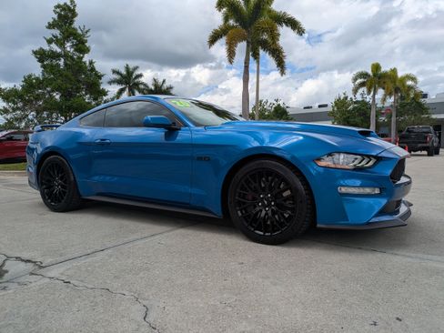 Used 2020 Ford Mustang GT w/ GT Performance Package RWD image 2