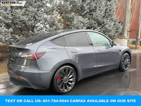 Used 2023 Tesla Model Y Performance image 9