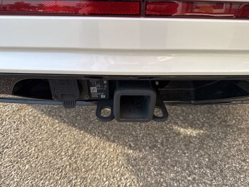 Used 2023 Volkswagen Atlas SEL R-Line image 14