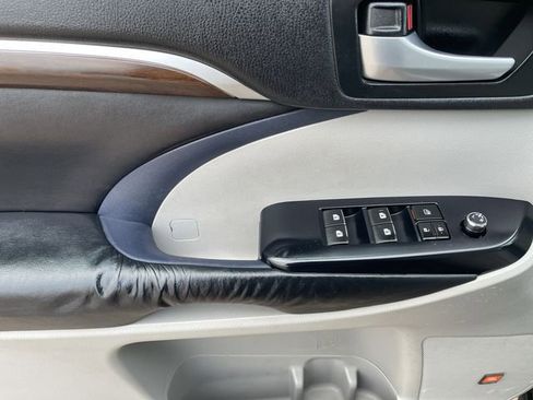 Used 2016 Toyota Highlander Limited w/ Protection Package #3 image 12