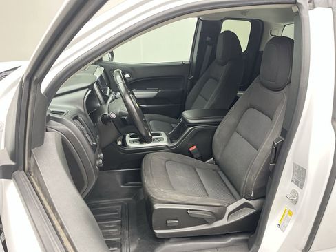 Used 2021 Chevrolet Colorado LT w/ Fleet Safety Package image 8