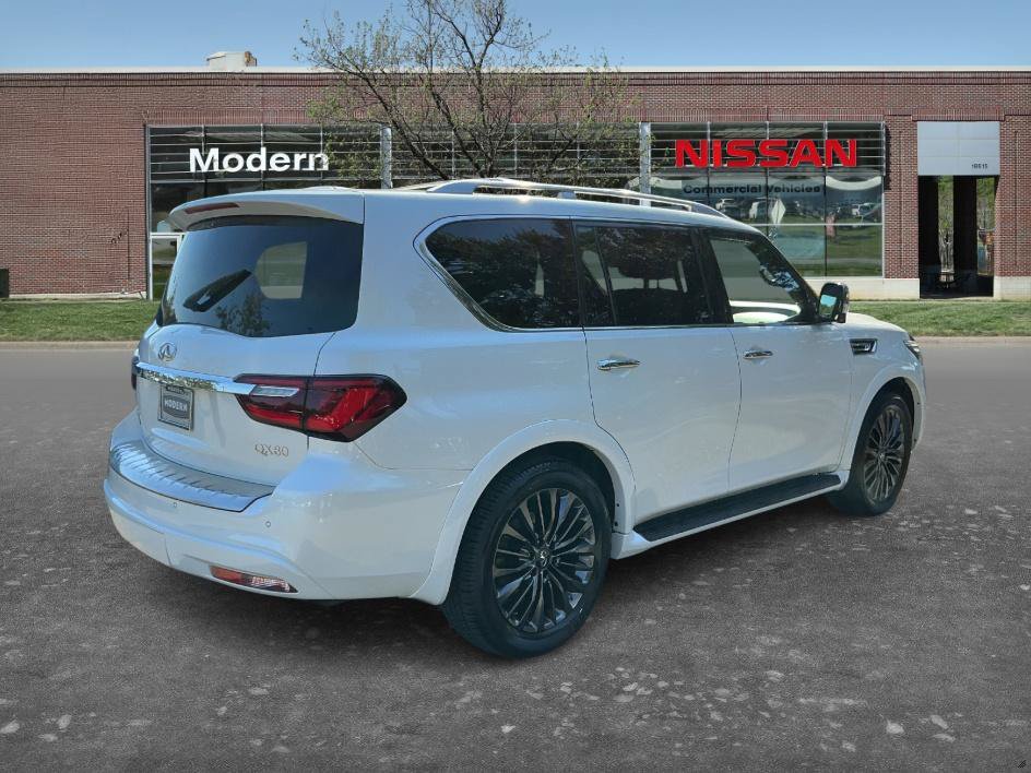Used 2022 INFINITI QX80 Sensory w/ Cargo Package AWD/4WD image 4