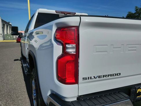 Used 2021 Chevrolet Silverado 3500 LTZ w/ LTZ Premium Package AWD/4WD image 11