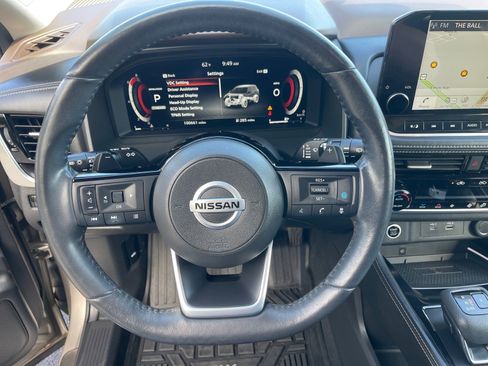 Used 2021 Nissan Rogue Platinum FWD image 7