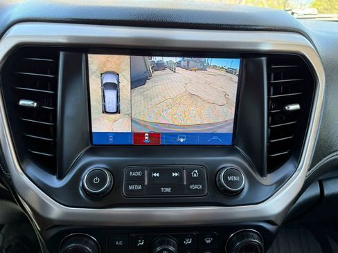 Used 2017 GMC Acadia Denali w/ Technology Package AWD/4WD image 27